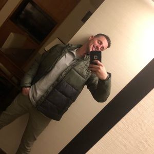 Meet your Posher, Thomas